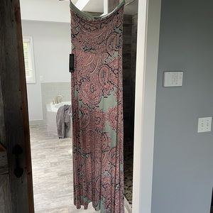 NWT Size M The Limited Maxi Dress